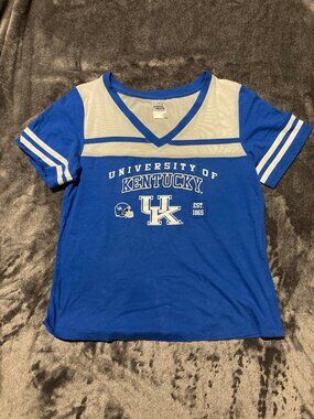 Creative Apparel Concepts Blue White V Neck 2XL